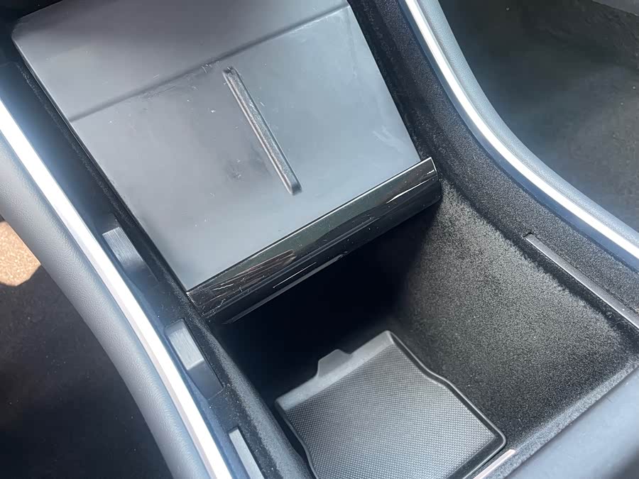 Tesla Model 3 2020 image de voiture #19