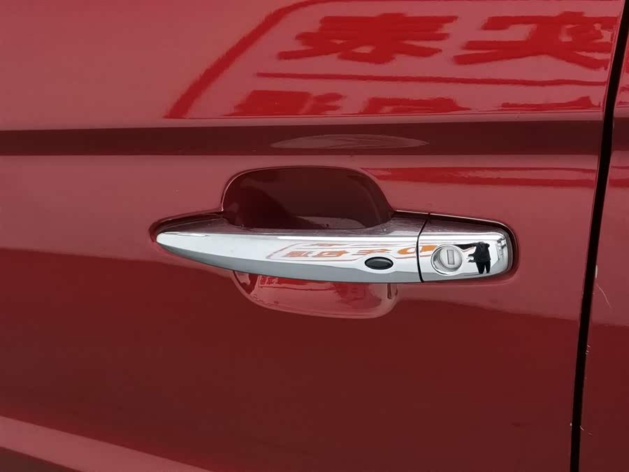 JAC 2018 car image #19
