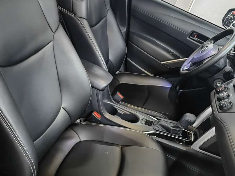 Toyota Corolla Cross 2024 image de voiture #19