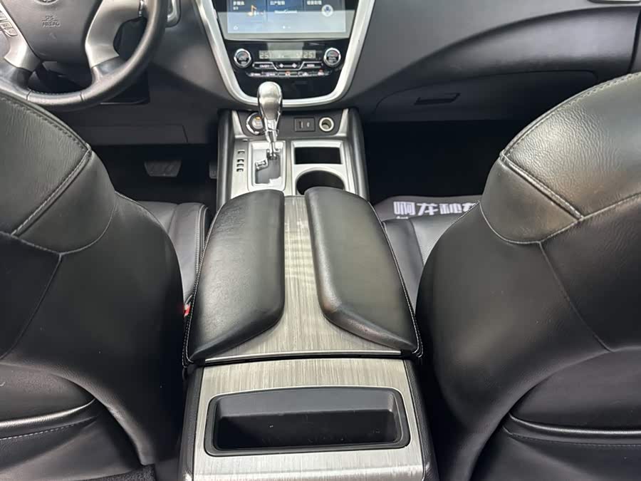 Nissan Murano 2018 immagine di auto #19