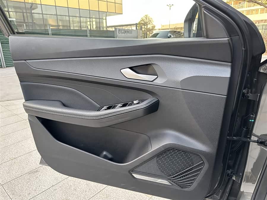 GEELY Binray 2023 car image #19
