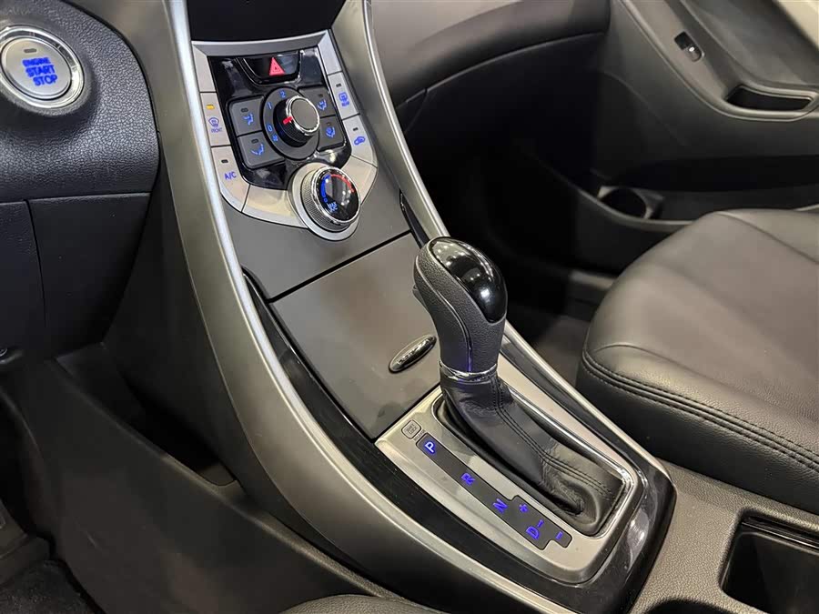 Hyundai Elantra MD 2013 car image #19