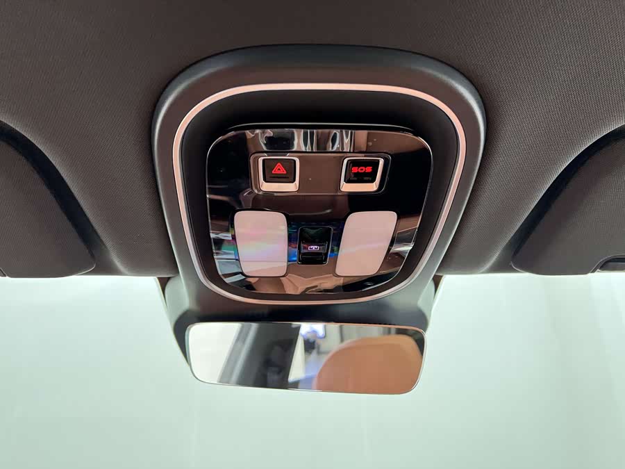 深蓝汽车 深蓝S07 2024 汽车图片 #19