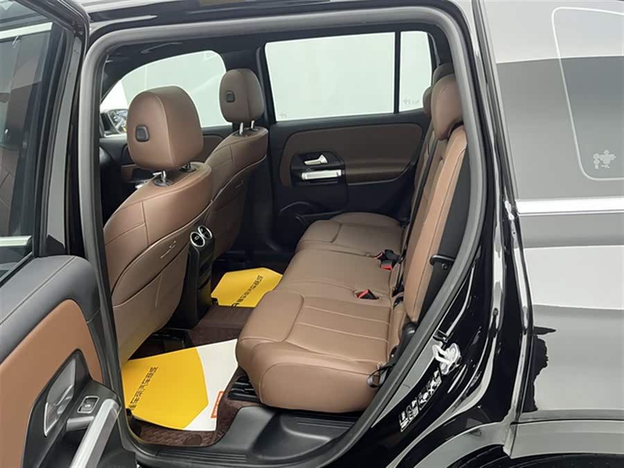 Mercedes-Benz GLB Class 2024 #19 Mercedes-Benz GLB Class 2024 car image #19