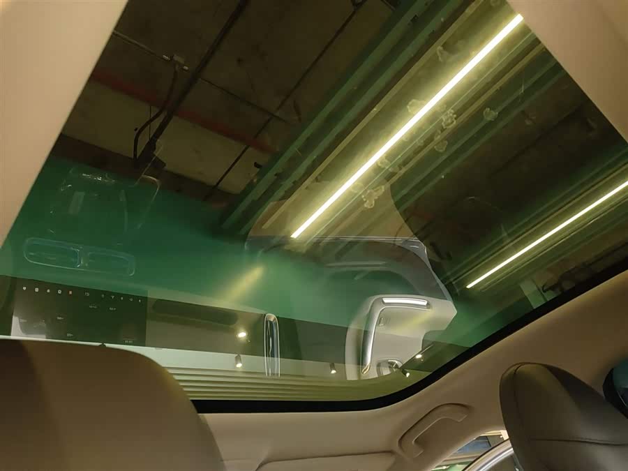 零跑汽车 零跑B01 2025 汽车图片 #19