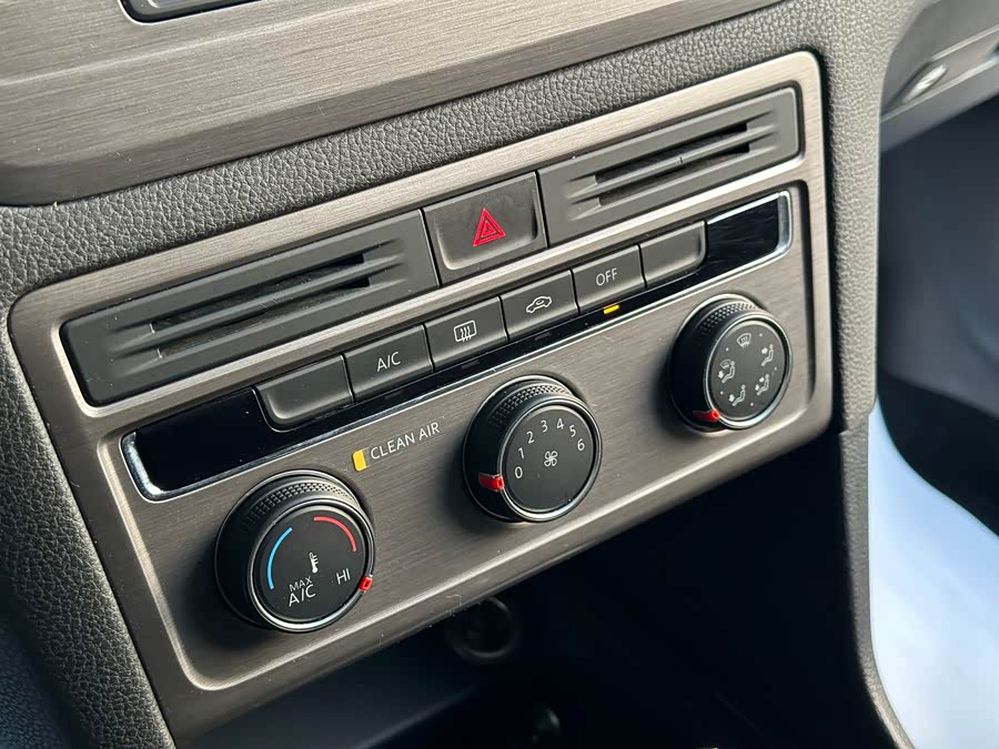 Volkswagen Golf Sportsvan 2016 #19 Volkswagen Golf Sportsvan 2016 car image #19