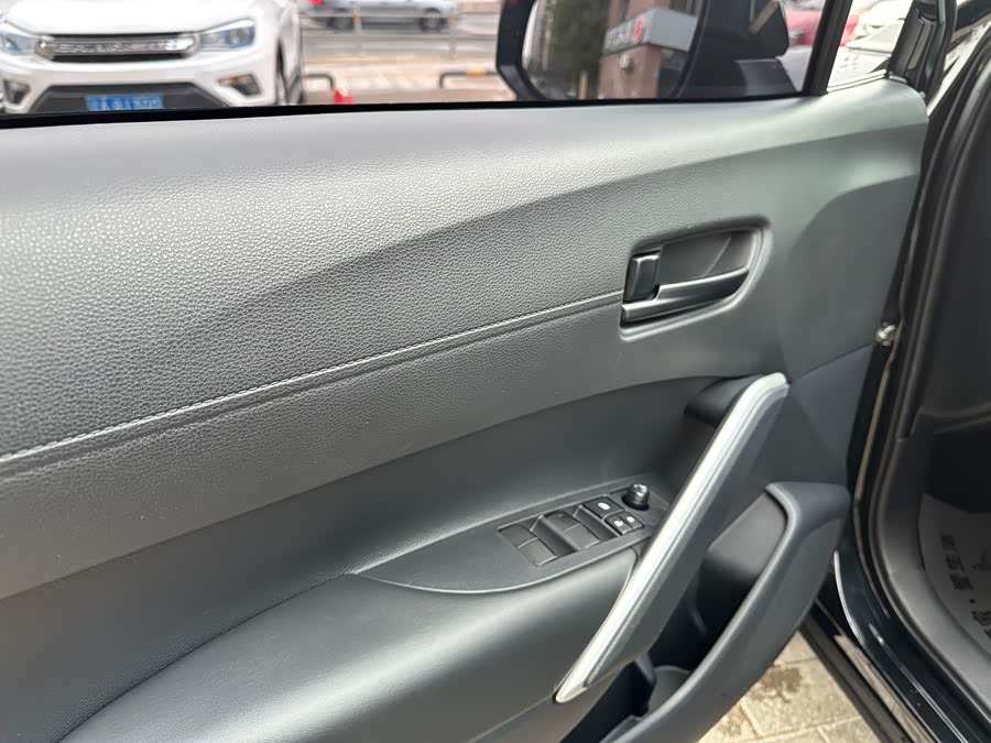 Toyota Frontlander 2023 #19 Toyota Frontlander 2023 immagine di auto #19