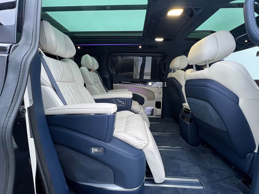 Zeekr 009 2024 imagen de coche #19