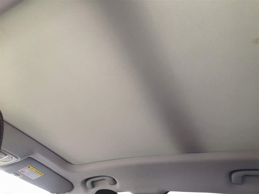 Roewe RX3 2021 car image #19