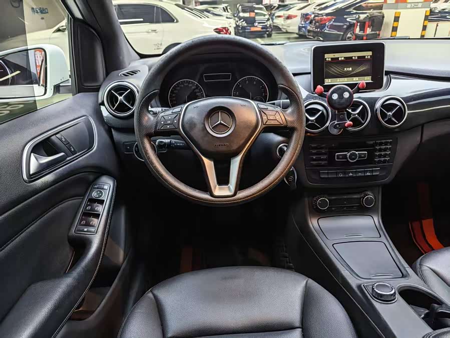 Mercedes-Benz B Class 2014 #19 Mercedes-Benz B Class 2014 car image #19