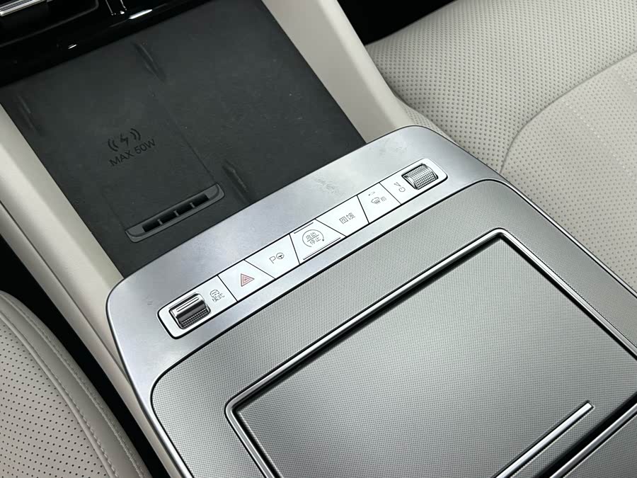 BYD Tang L 2025 صورة سيارة #19