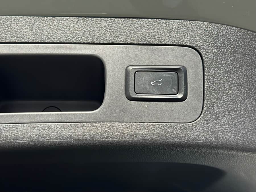 Ford Equator Sport 2024 car image #19