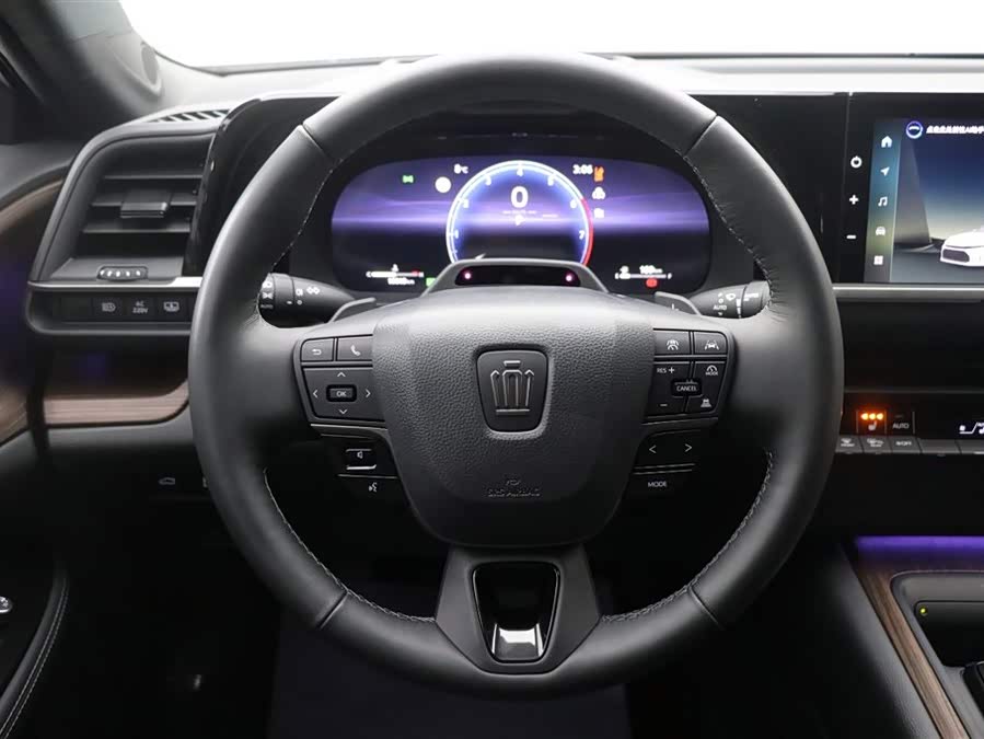 Toyota Crown 2025 immagine di auto #19