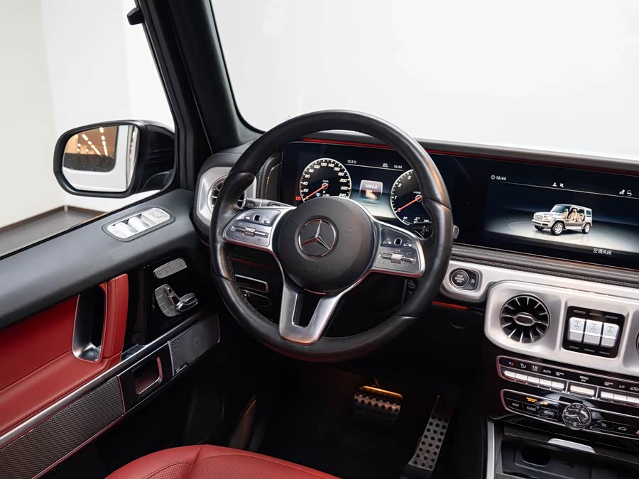 Mercedes-Benz G Class 2022 car image #19