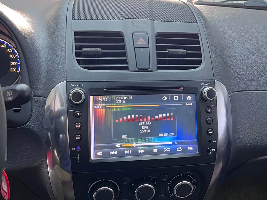 Suzuki SX4 2014 car image #19