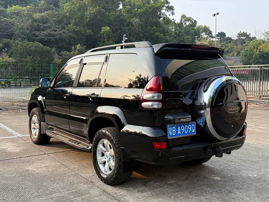 Toyota Prado (Imported) 2005 car image #19