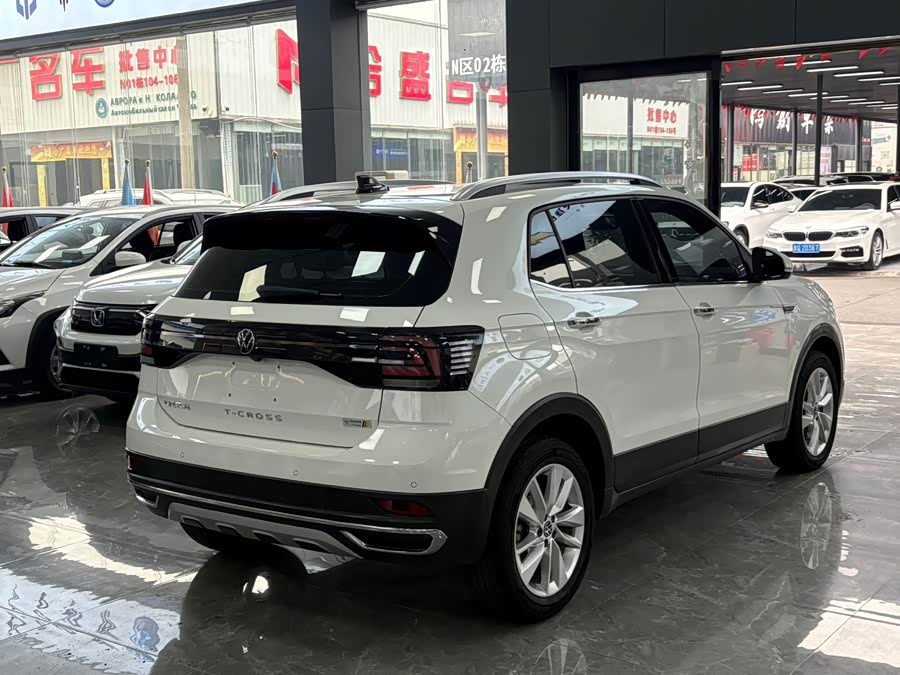 Volkswagen T-Cross 2022 car image #19