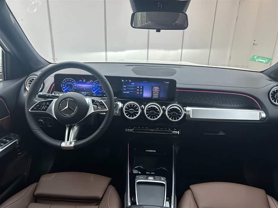 Mercedes-Benz EQB Class 2025 car image #19