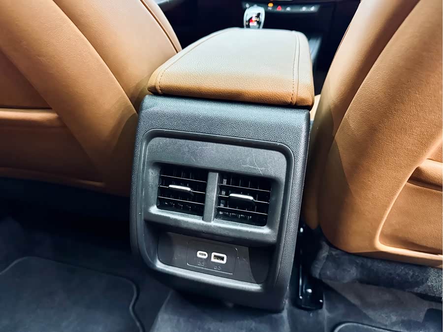 2023 car image #19