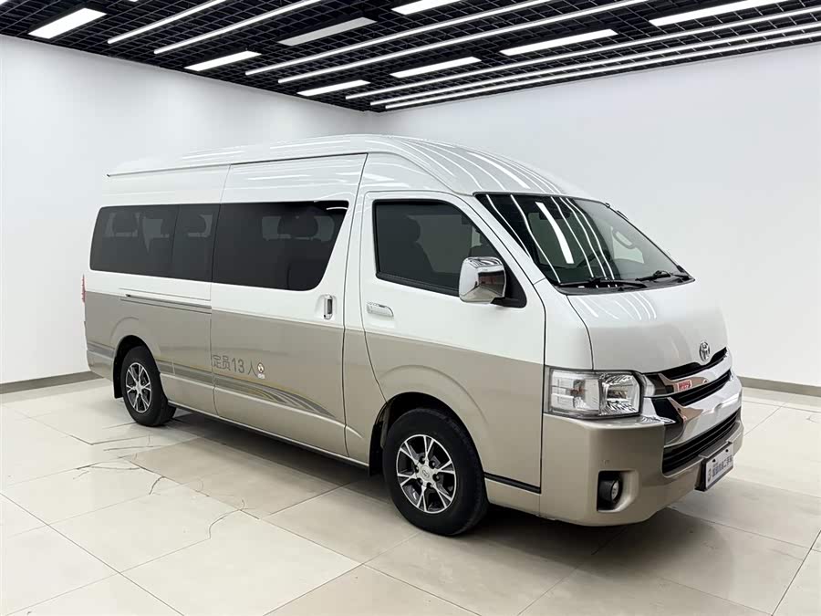 Toyota Hiace 2017 immagine di auto #19