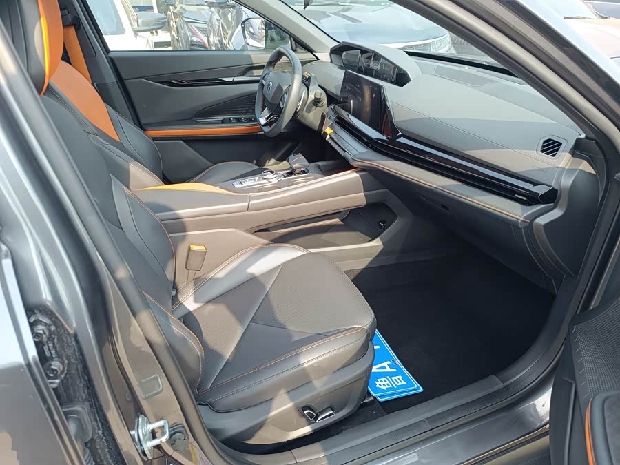 Changan UNI-V 2022 #19 Changan UNI-V 2022 car image #19