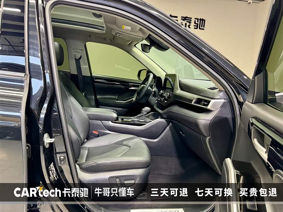 Toyota Highlander 2021 car image #19