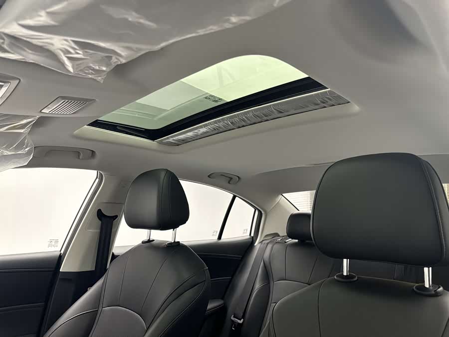 Roewe i5 2023 car image #19