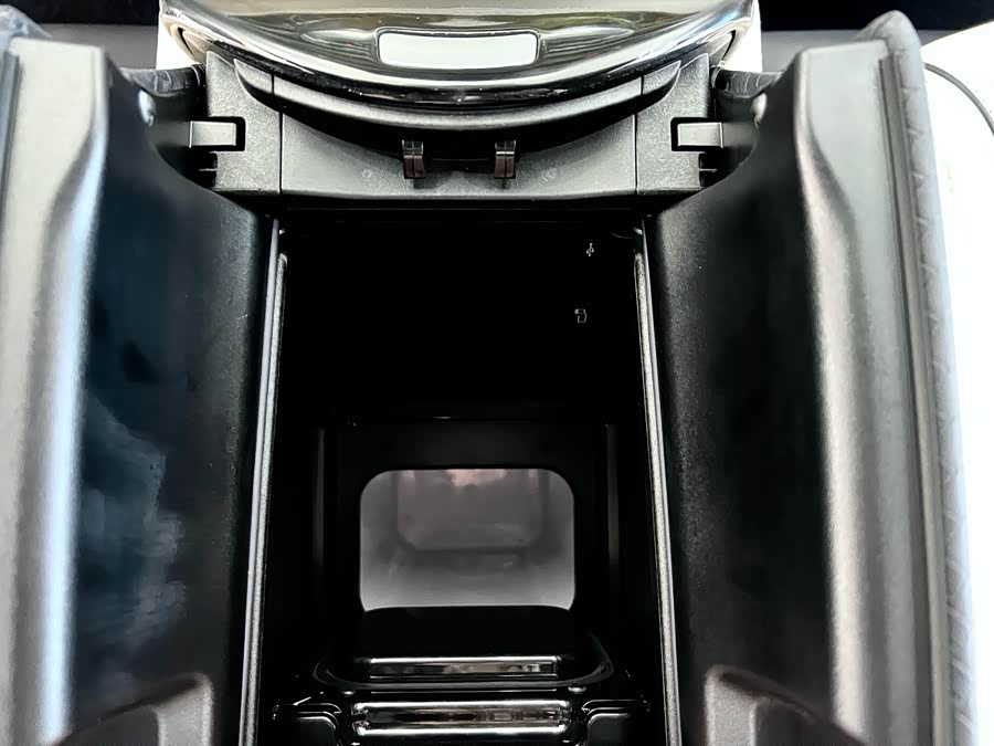 Mercedes-Benz V Class 2020 #19 Mercedes-Benz V Class 2020 immagine di auto #19