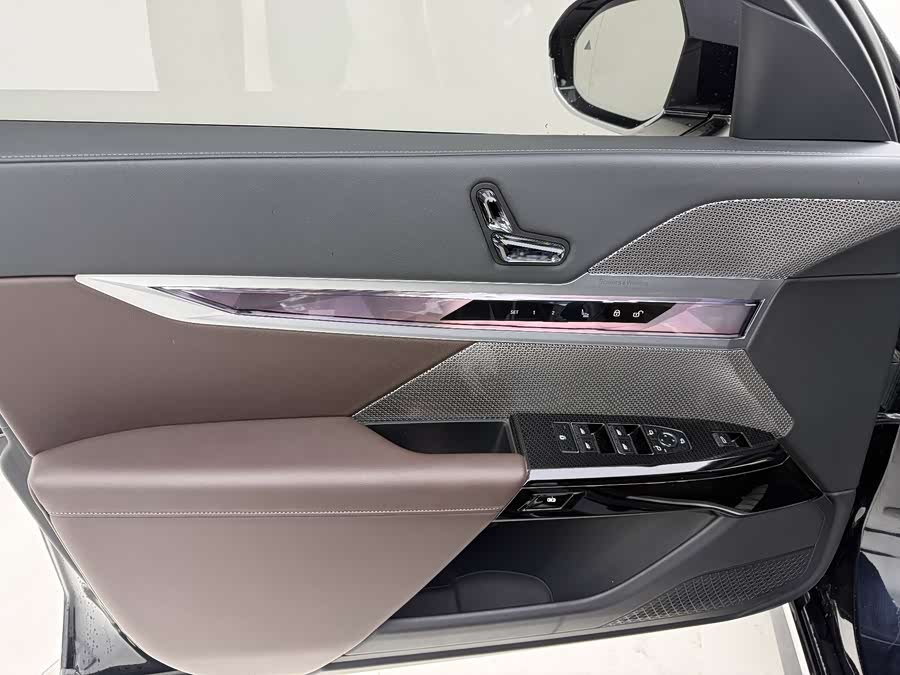 BMW 7 Series 2023 #19 BMW 7 Series 2023 car image #19