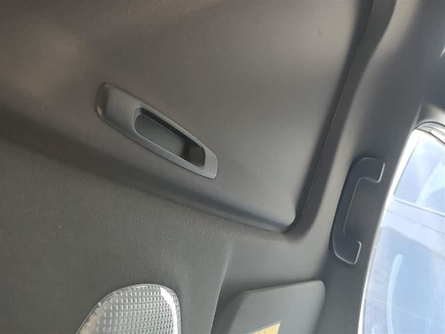 Toyota C-HR EV 2021 immagine di auto #19