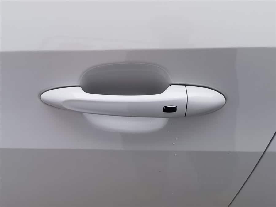 Chevrolet Charm 2022 car image #19