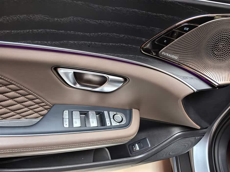 BYD Han 2022 car image #19