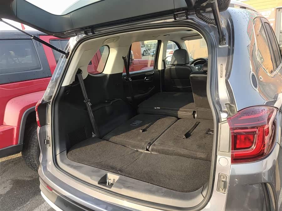 SWM斯威汽车 SWM斯威G05 2020 汽车图片 #19