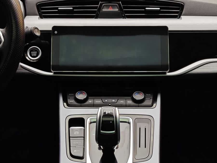 GEELY Boyue 2021 car image #19