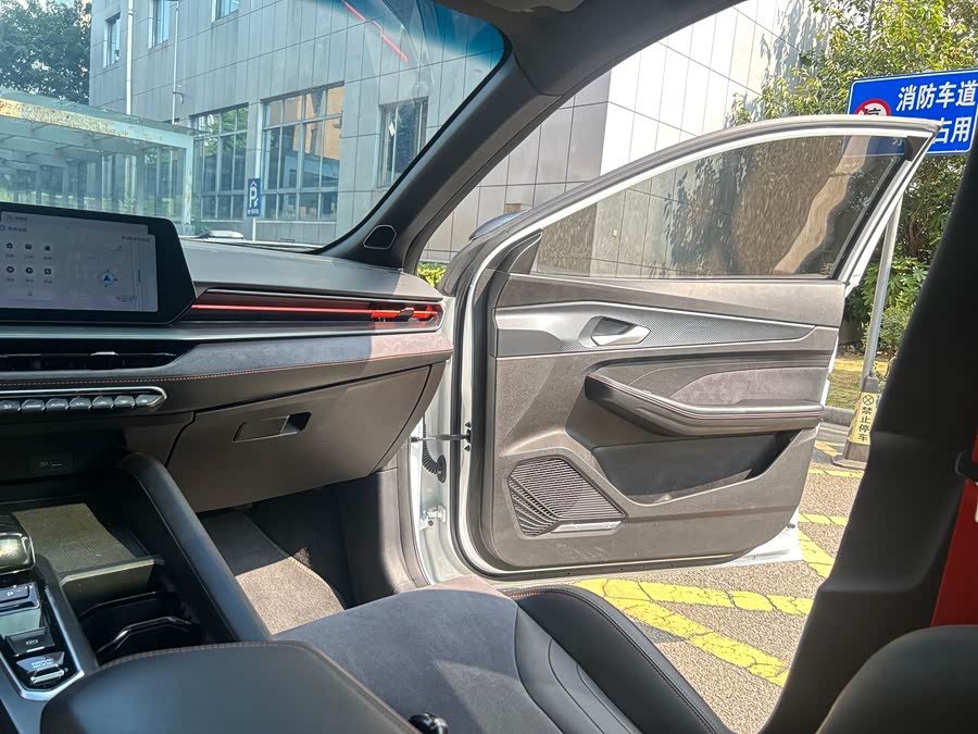 GEELY Binray 2022 car image #19