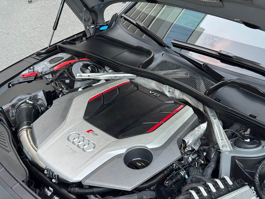 Audi RS 4 2022 car image #19