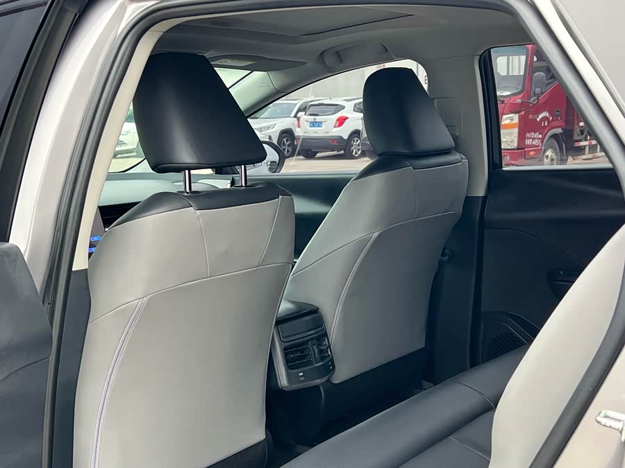 Toyota bZ3 2023 immagine di auto #19