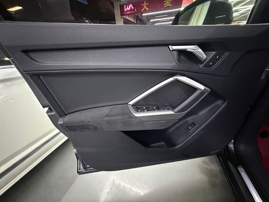Audi Q3 2020 immagine di auto #19