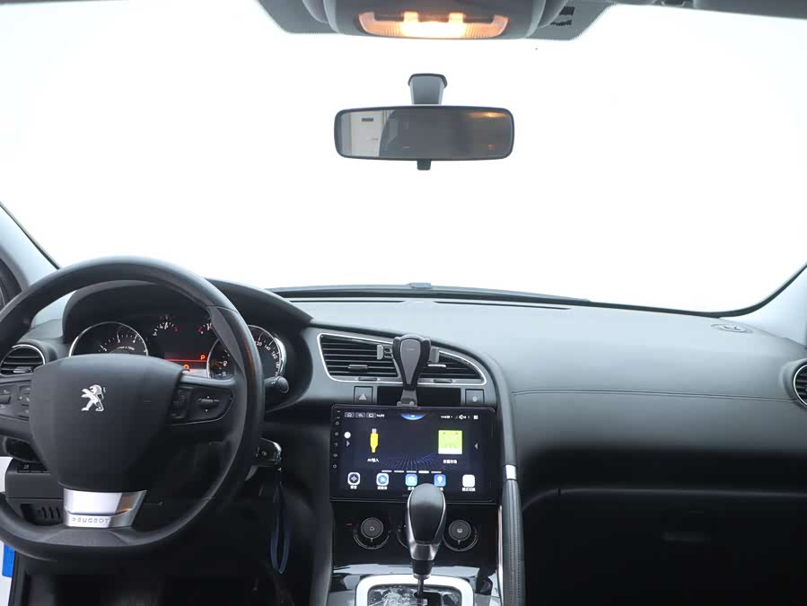 Peugeot 3008 2019 car image #19