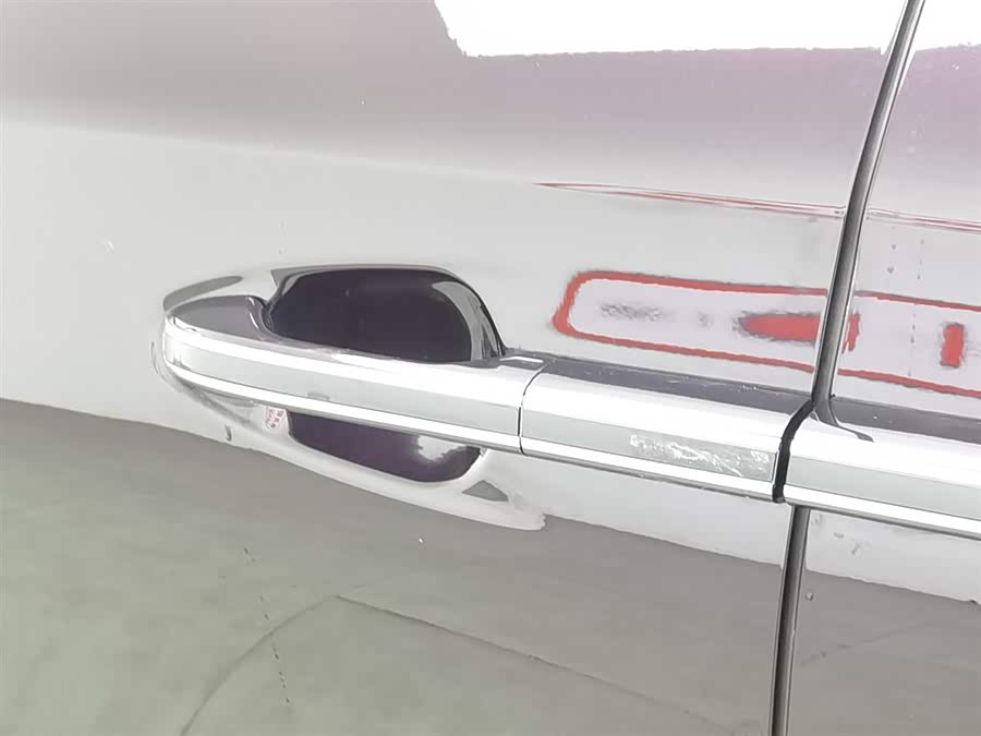 Forthing V9 2025 car image #19