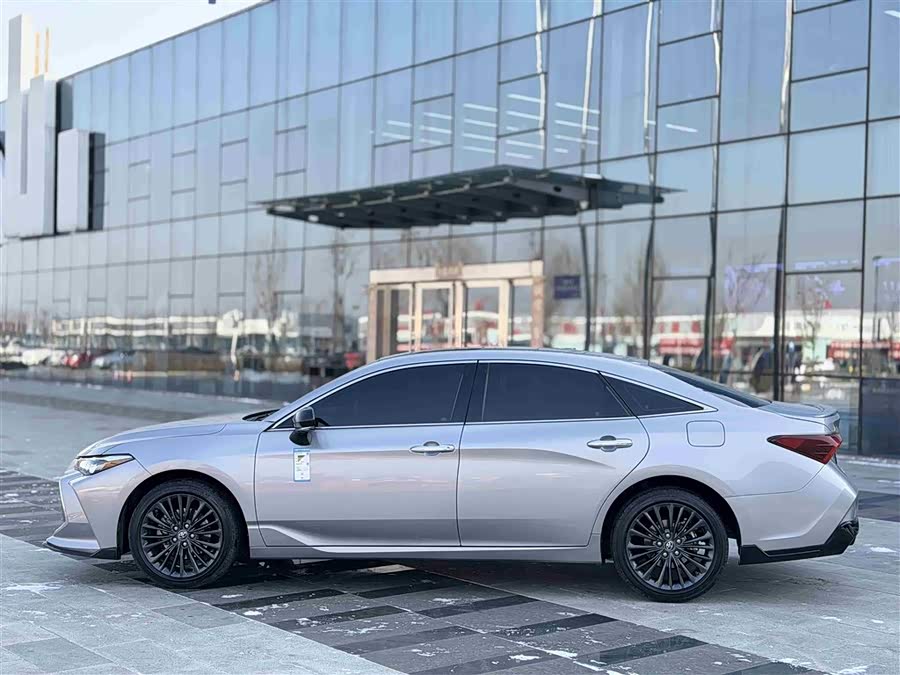 Toyota Avalon 2021 car image #19