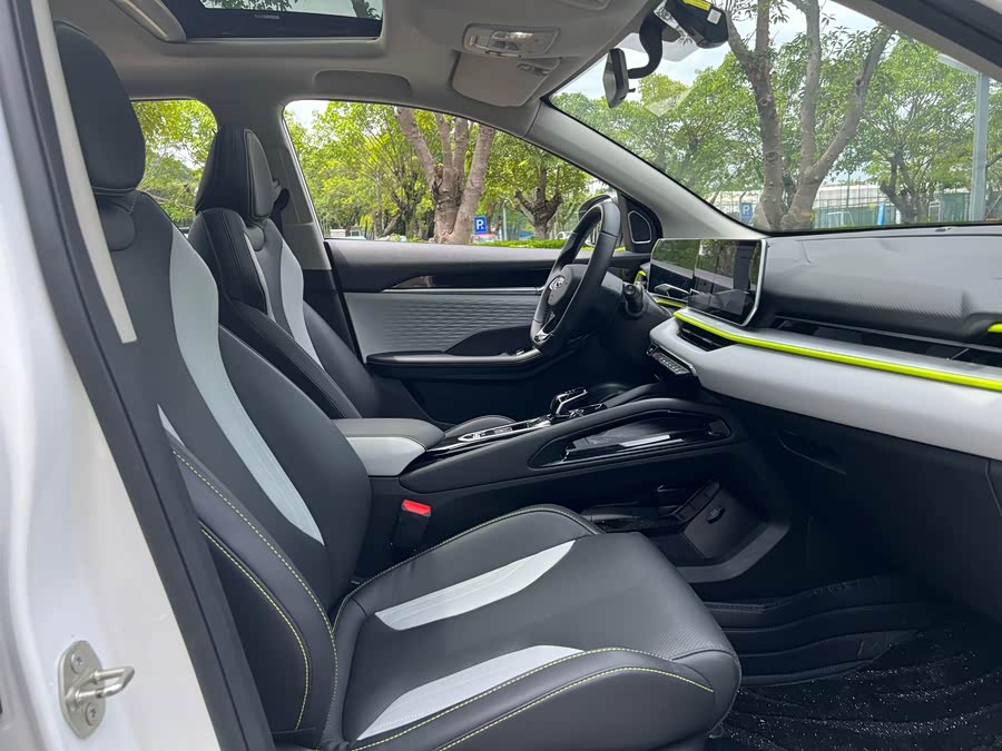 GEELY Coolray 2022 #19 GEELY Coolray 2022 car image #19