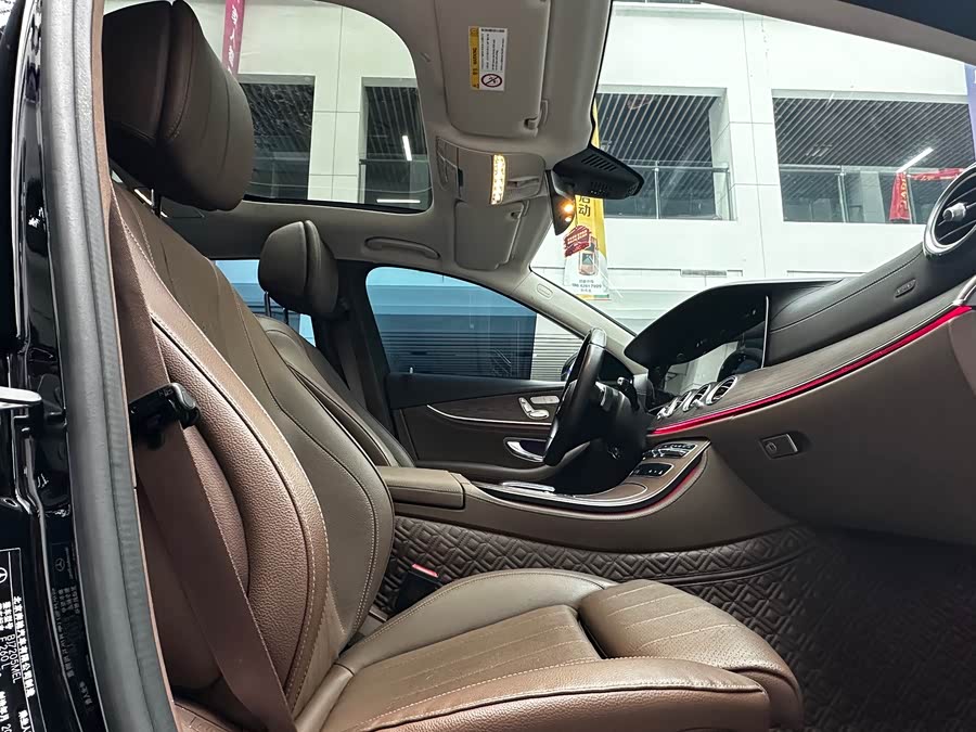 Mercedes-Benz E Class 2023 car image #19
