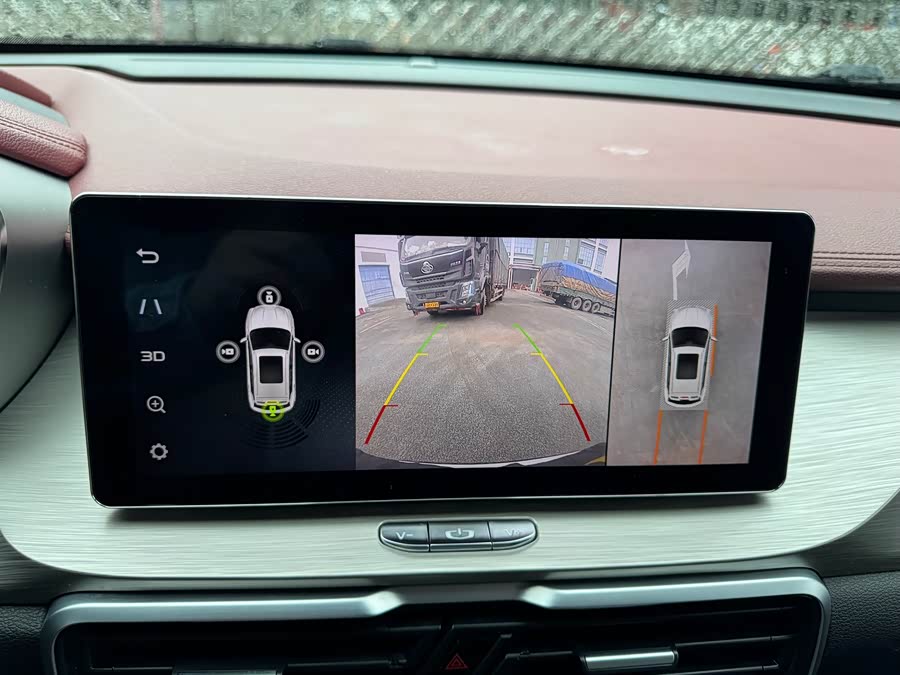 GEELY Coolray 2019 car image #19