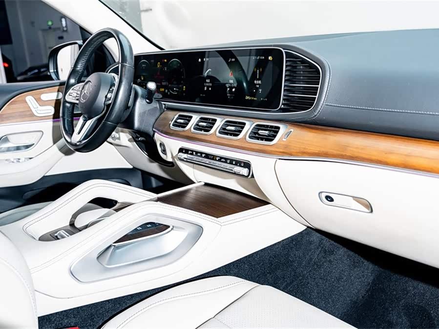 Mercedes-Benz GLE Class New Energy 2022 car image #19