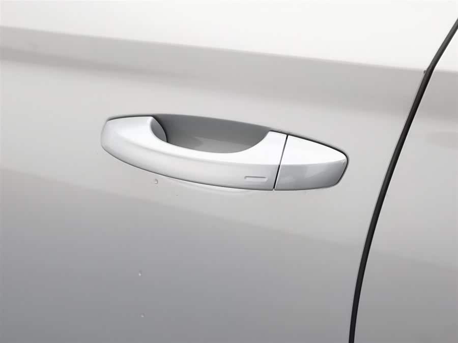 Skoda Superb 2016 car image #19