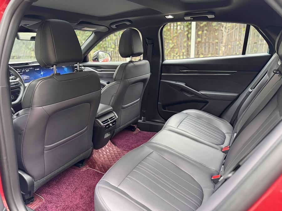 Ford Mondeo 2024 car image #19