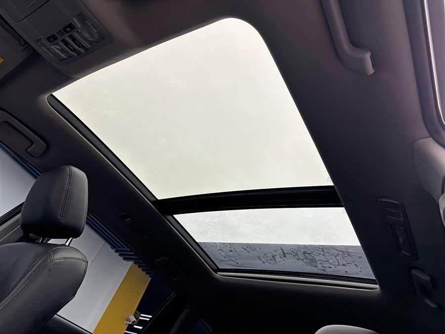 Toyota Highlander 2018 car image #19