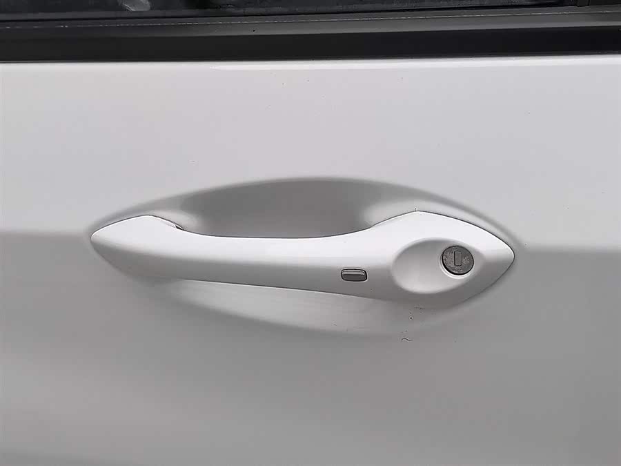 Chevrolet Tracker 2022 #19 Chevrolet Tracker 2022 car image #19