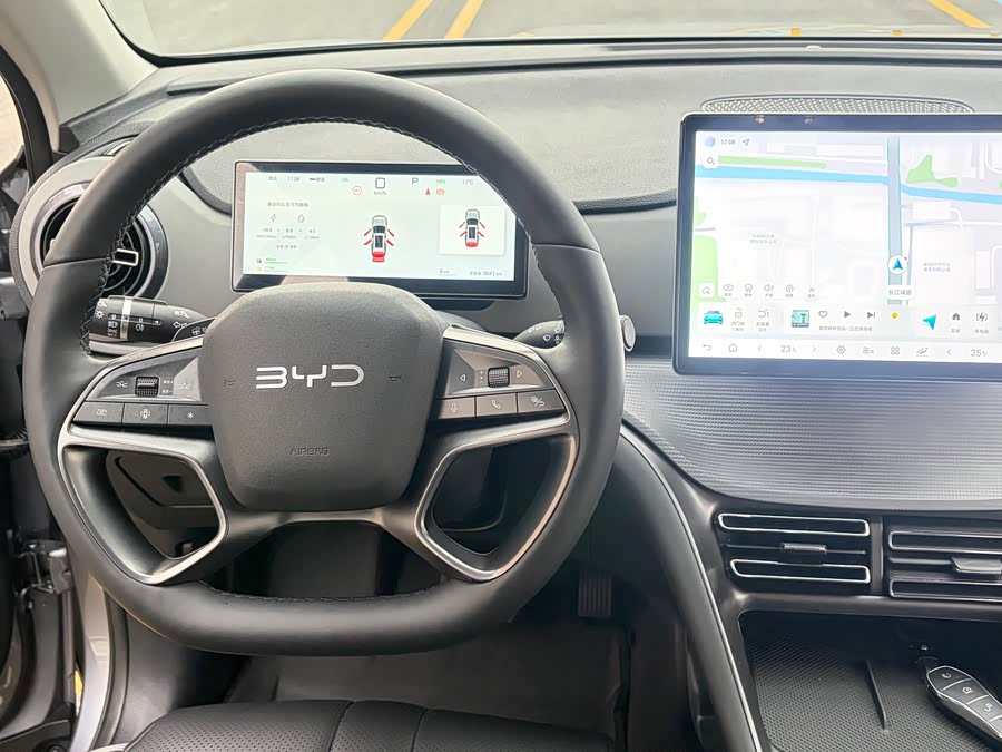 BYD Sea Lion 05 DM-i 2025 #19 BYD Sea Lion 05 DM-i 2025 car image #19